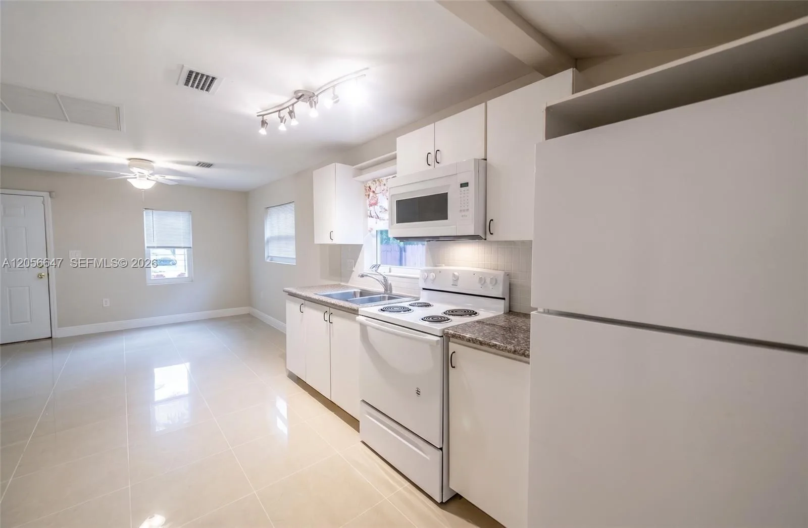 2241 Madison St, Hollywood, FL 33020 photo 3
