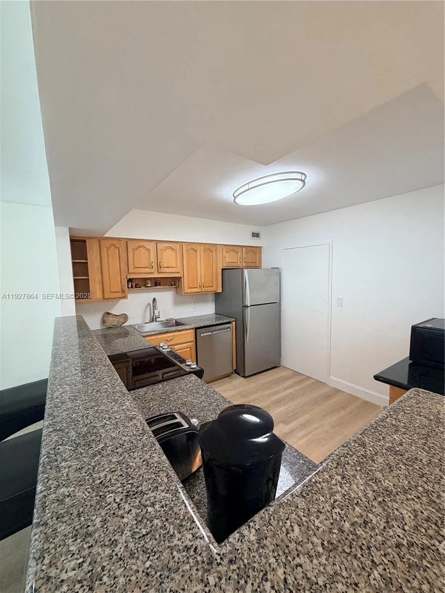 5151 Collins Ave # 730 + DEN, Miami Beach, FL 33140 photo 6
