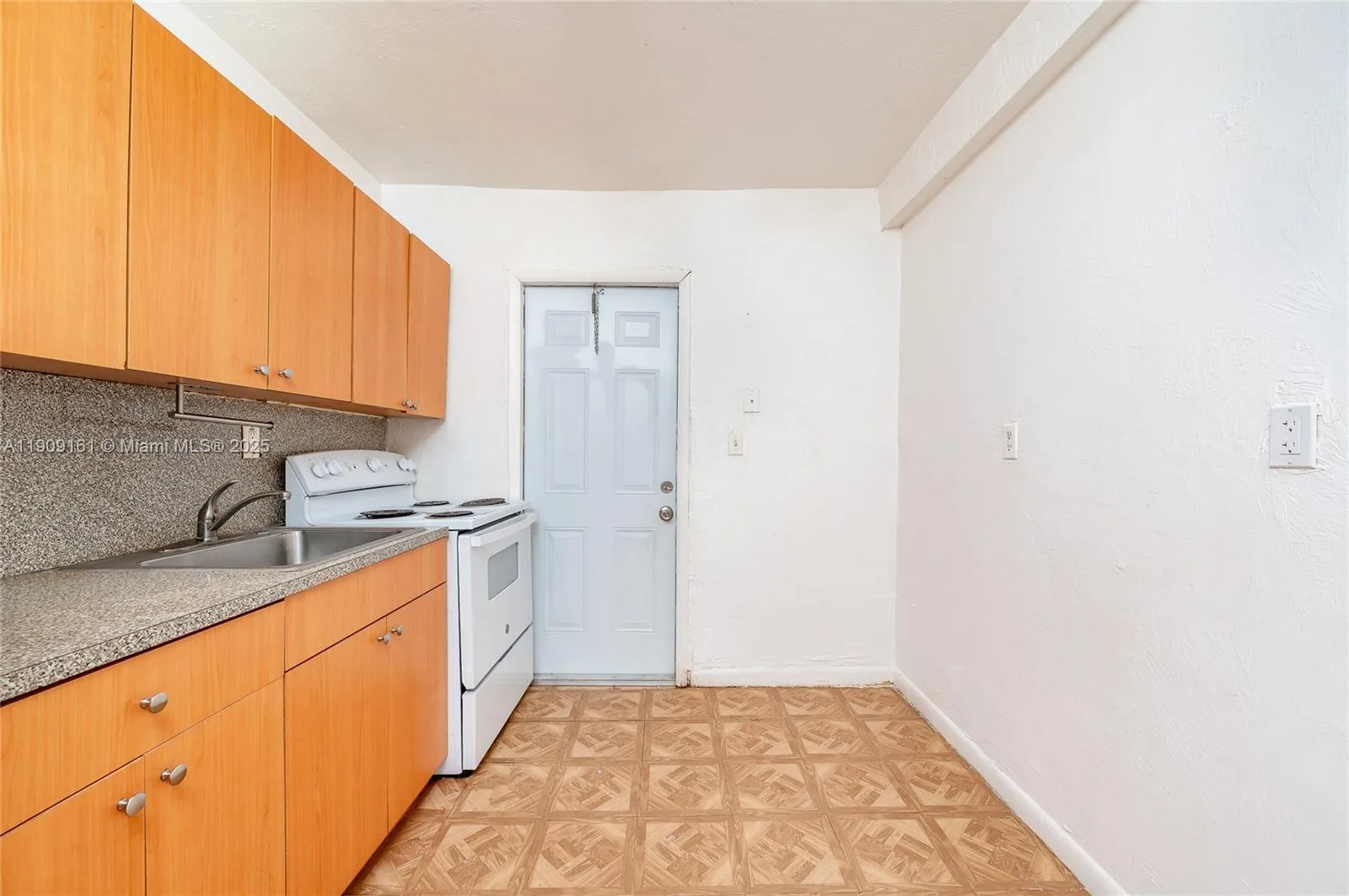 10015 SW 170th Ter, Miami, FL 33157 photo 6