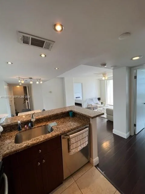 770 Claughton Island Dr # 1404, Miami, FL 33131 photo 11