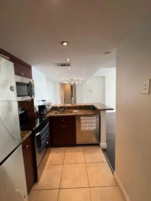 770 Claughton Island Dr # 1404, Miami, FL 33131 photo 12