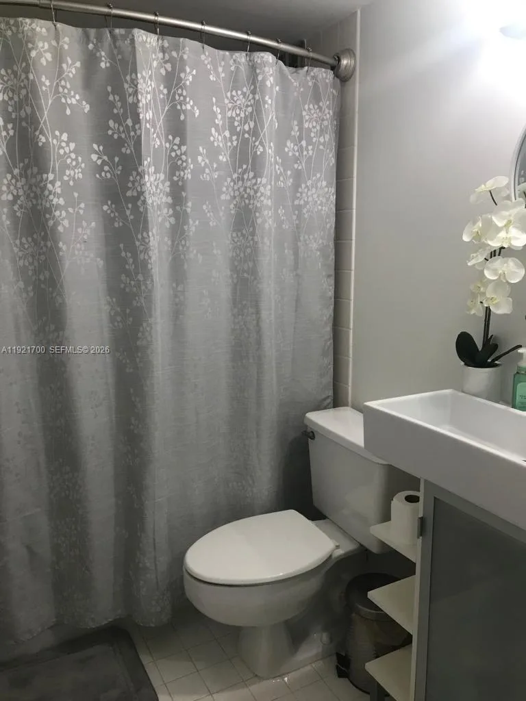770 Claughton Island Dr # 1404, Miami, FL 33131 photo 3