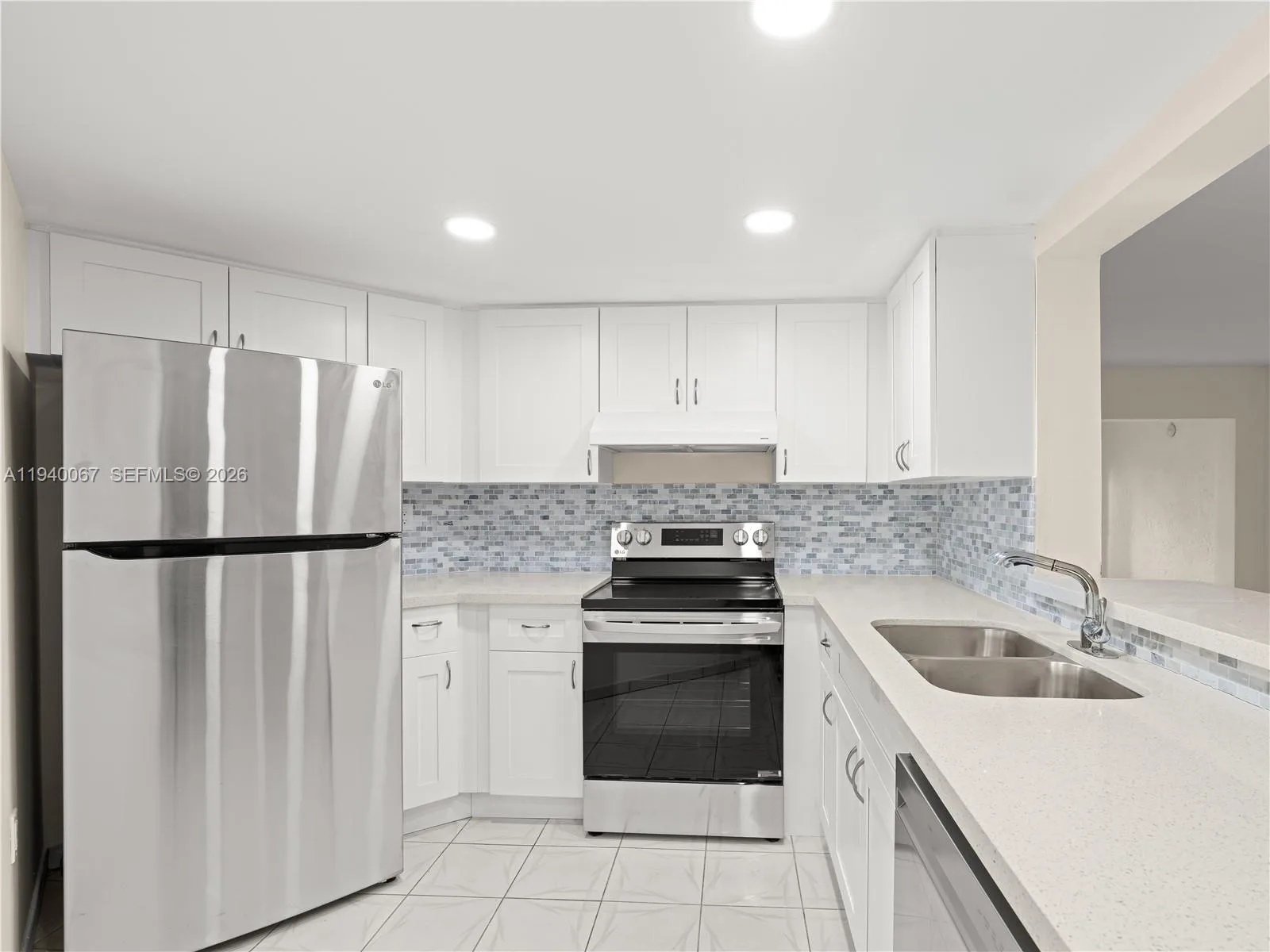 10249 NW 9th St Cir # 107-8, Miami, FL 33172 photo 4