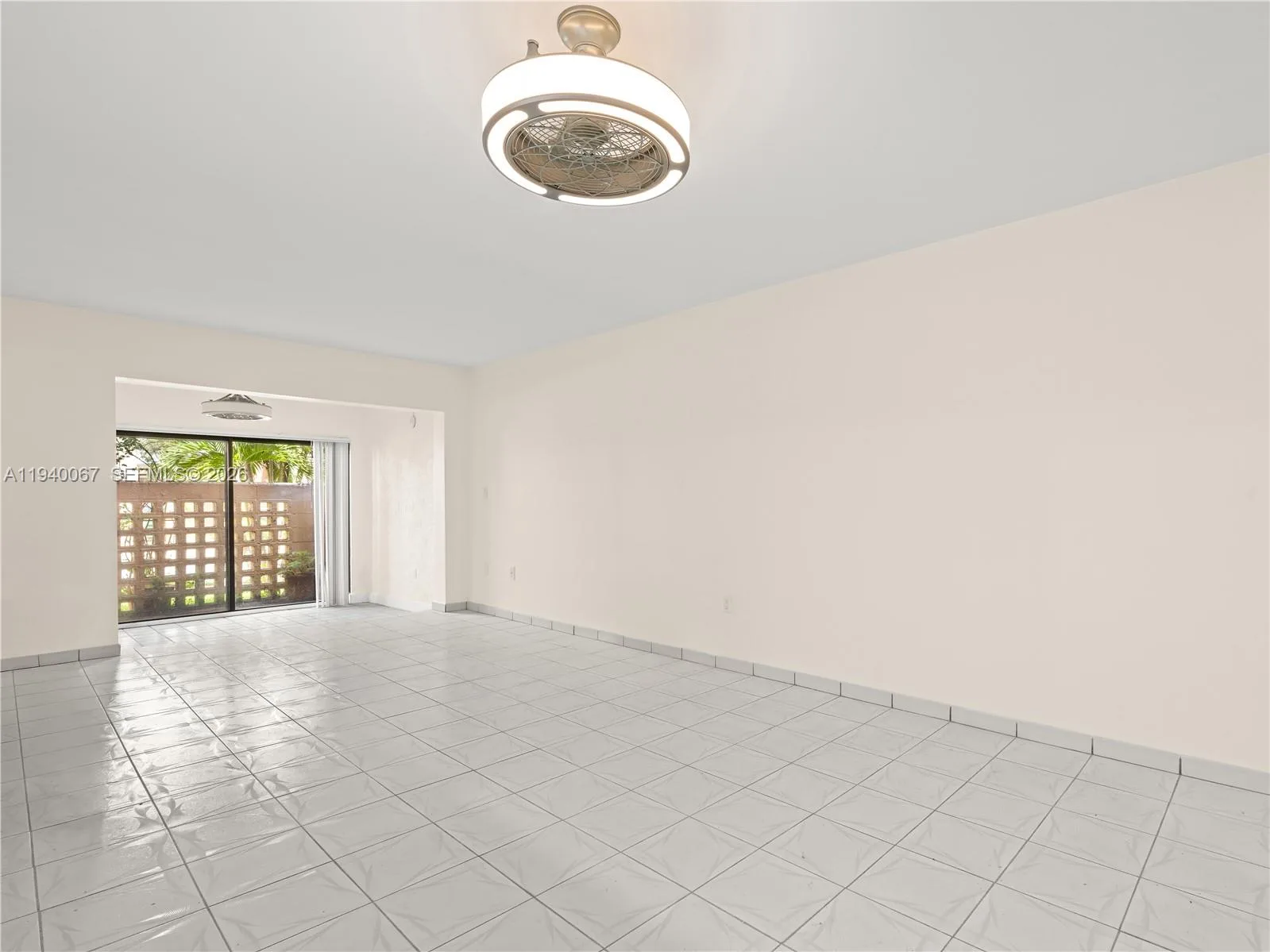 10249 NW 9th St Cir # 107-8, Miami, FL 33172 photo 6
