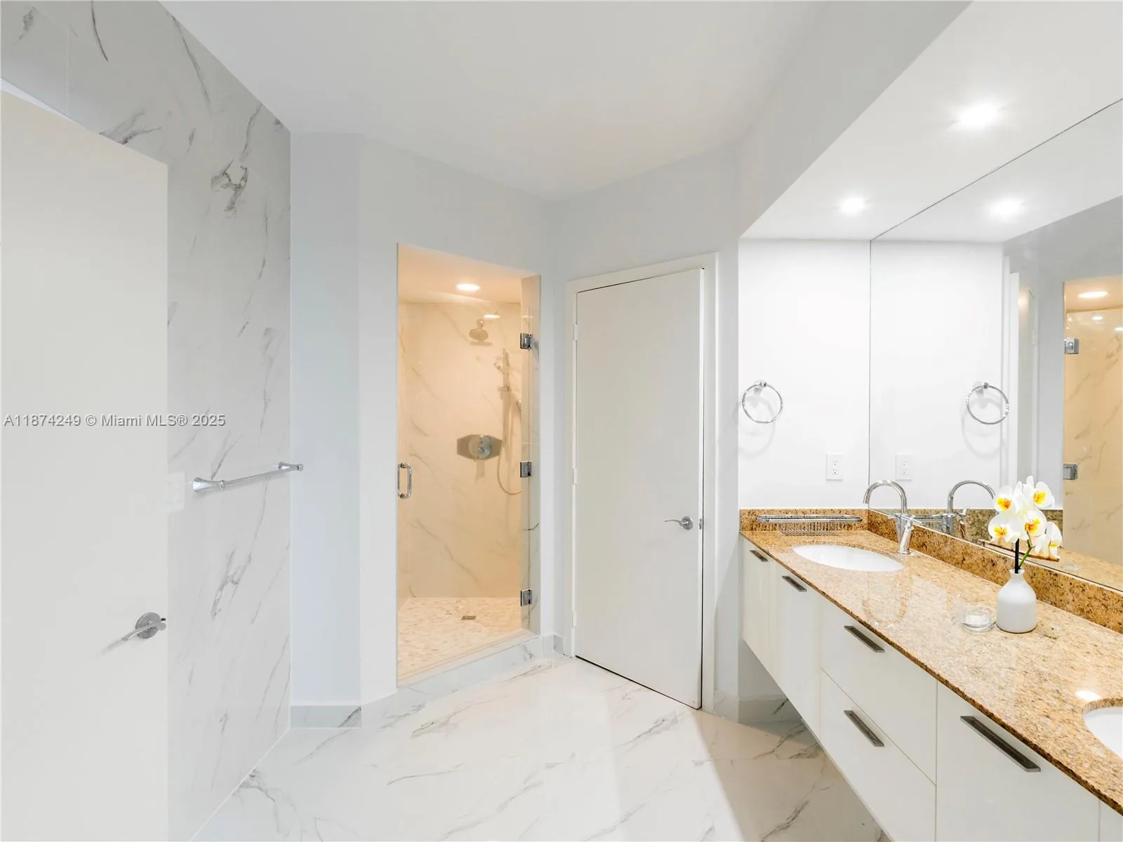 400 Alton Rd # 1104, Miami Beach, FL 33139 photo 11