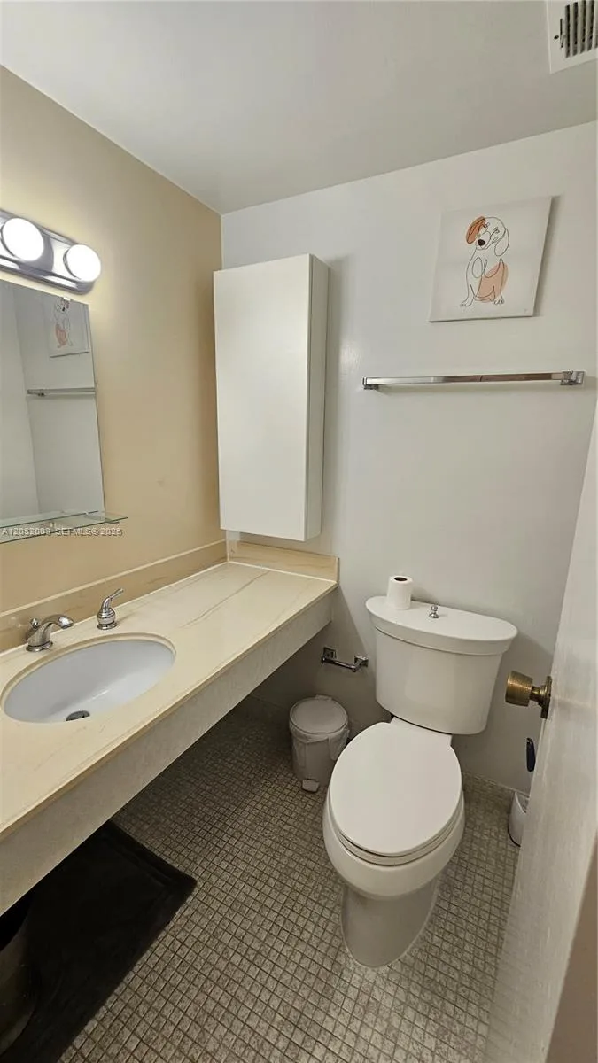1980 S Ocean Dr # 4L, Hallandale Beach, FL 33009 photo 9