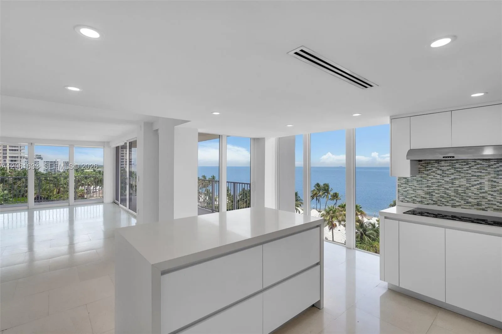 881 Ocean Dr # 7H, Key Biscayne, FL 33149