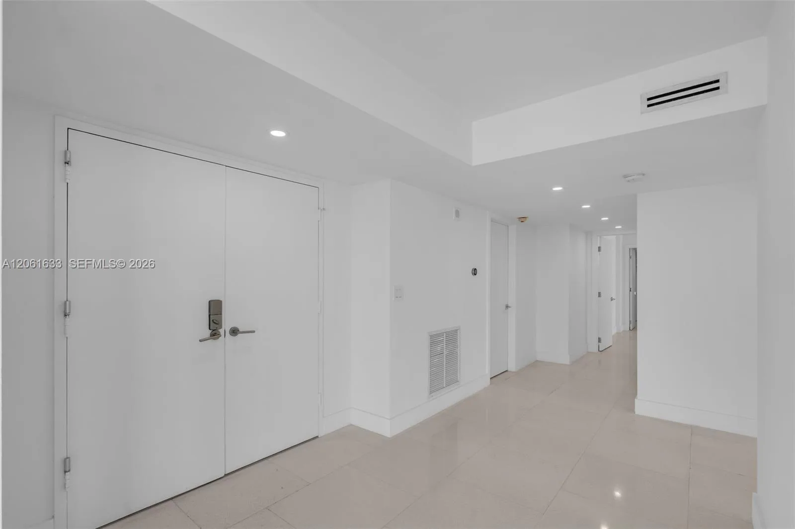 881 Ocean Dr # 7H, Key Biscayne, FL 33149 photo 13