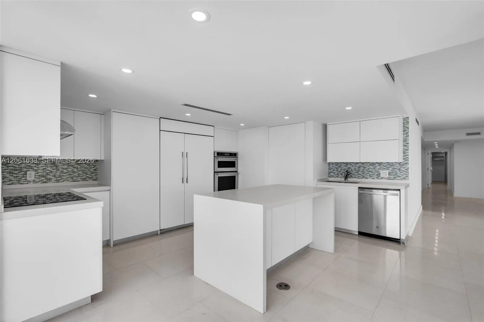 881 Ocean Dr # 7H, Key Biscayne, FL 33149 photo 9