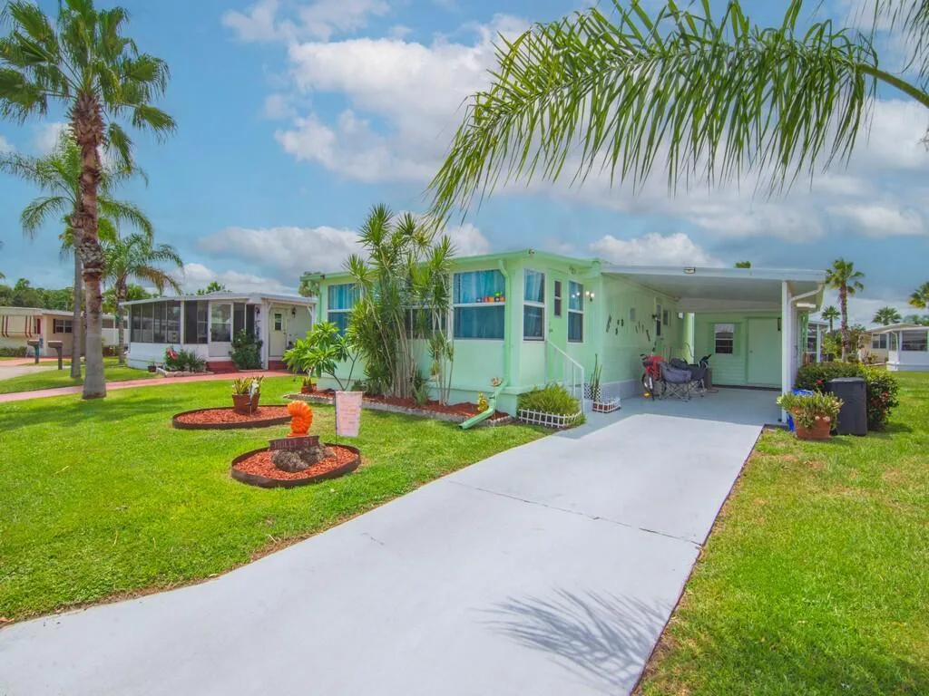 9 Kassaba Lane, Port St. Lucie, FL 34952