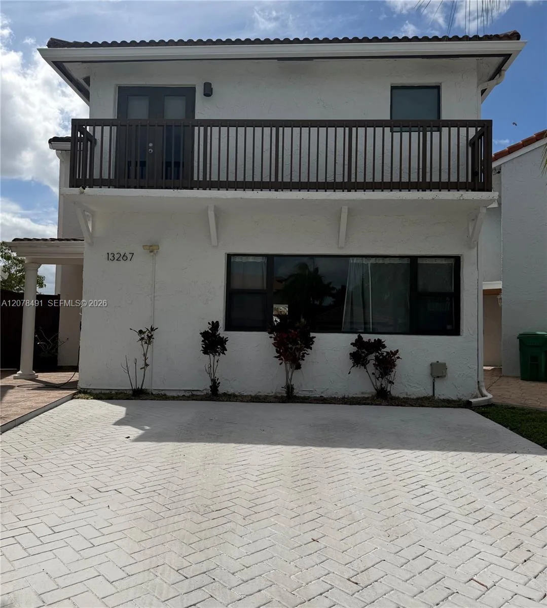 13267 SW 9th Ln, Miami, FL 33184 photo 2