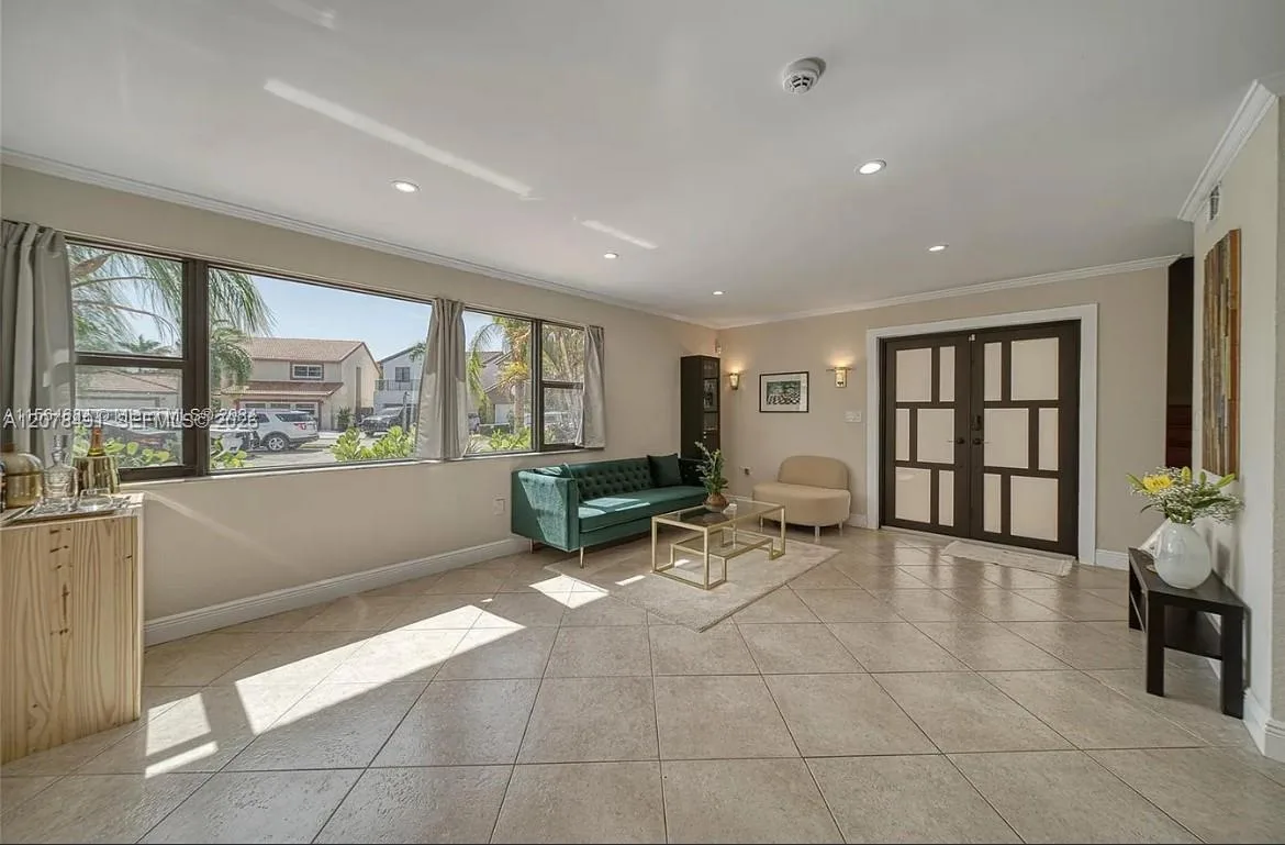 13267 SW 9th Ln, Miami, FL 33184 photo 6