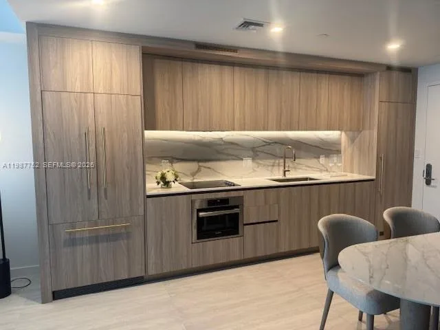 77 SE 5th St # 2708, Miami, FL 33131