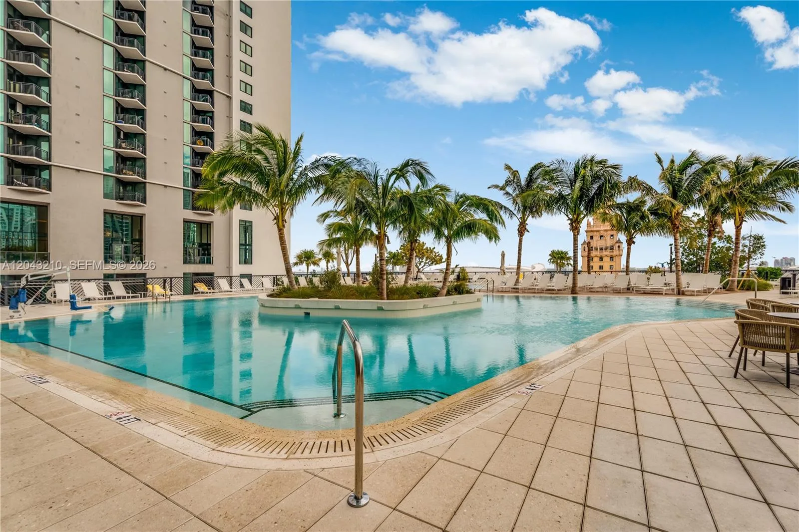 159 NE 6th St # 4212, Miami, FL 33132 photo 3