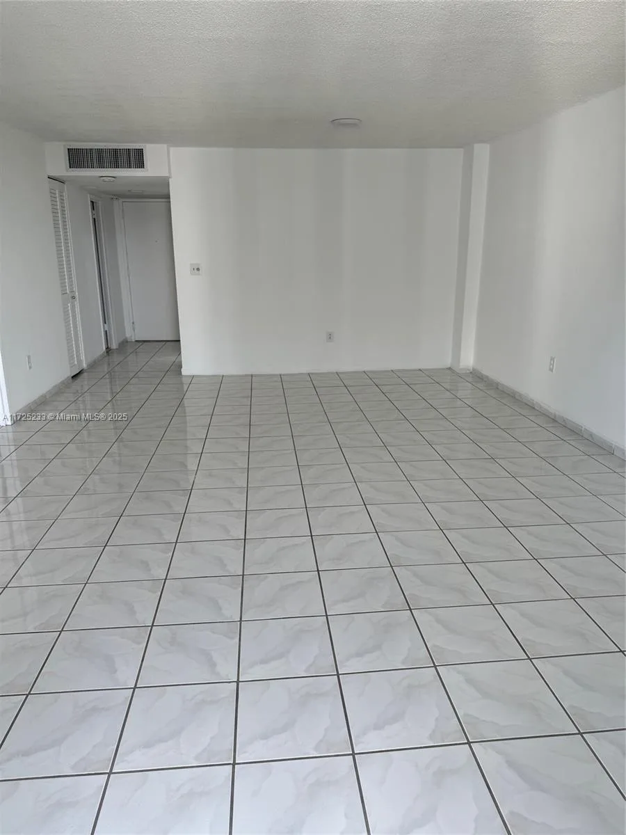5701 Collins Ave # 1011, Miami Beach, FL 33140 photo 11