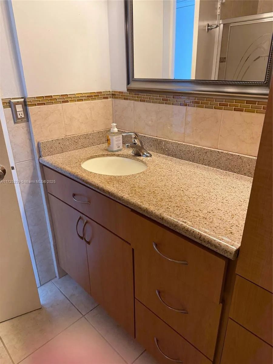 5701 Collins Ave # 1011, Miami Beach, FL 33140 photo 9