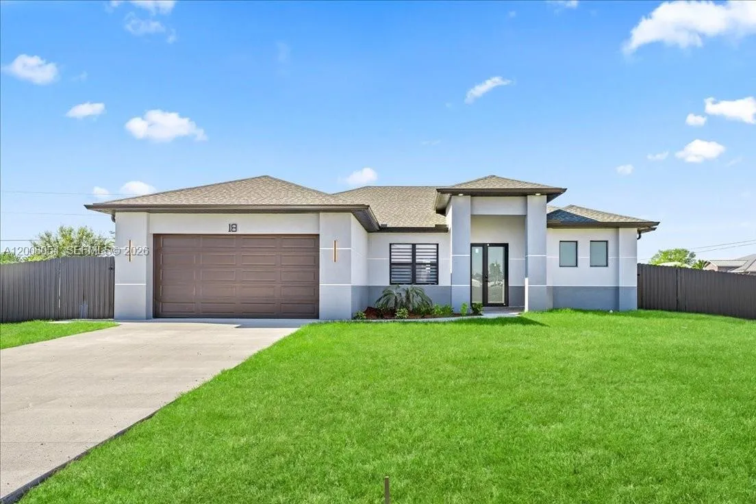 122 NE 11th Ter, Cape Coral, FL 33909 photo 2