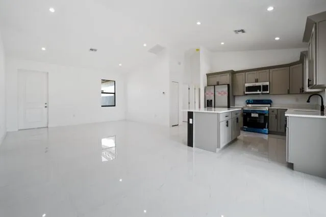 2458 NW 9th Terrace, Cape Coral, FL 33993 photo 8