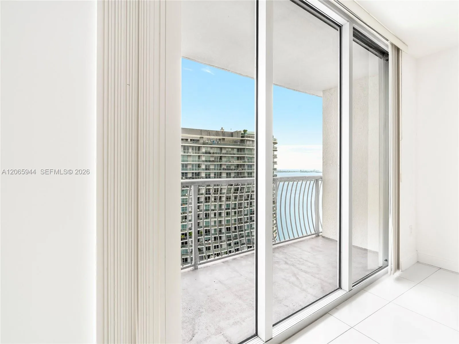 1750 N Bayshore Dr # PH-5309, Miami, FL 33132 photo 9