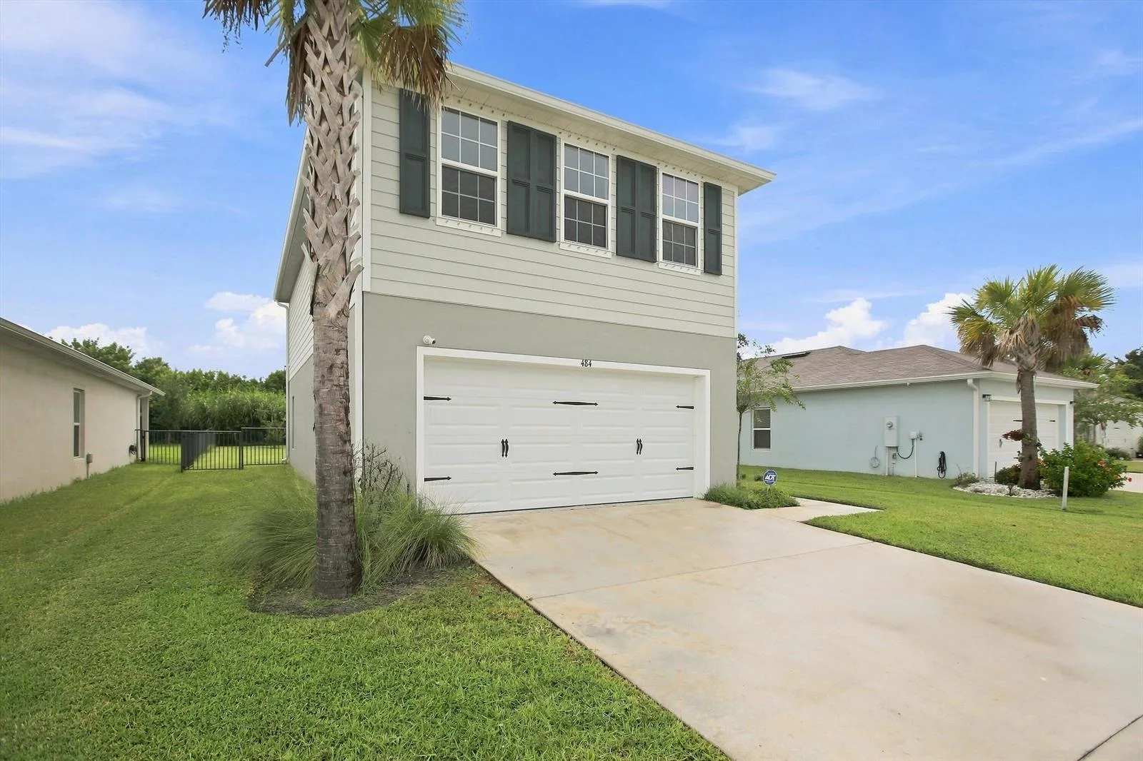484 CHERIMOYA Street, Fort Pierce, FL 34981 photo 4