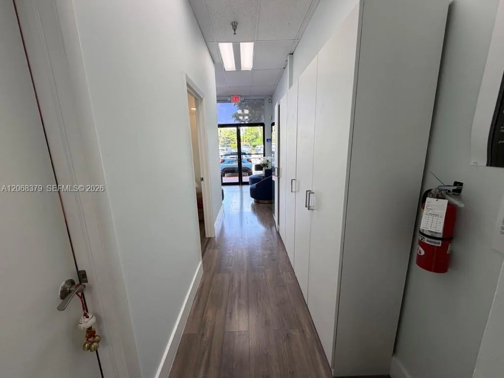8318 SW 40th St, Miami, FL 33155 photo 5
