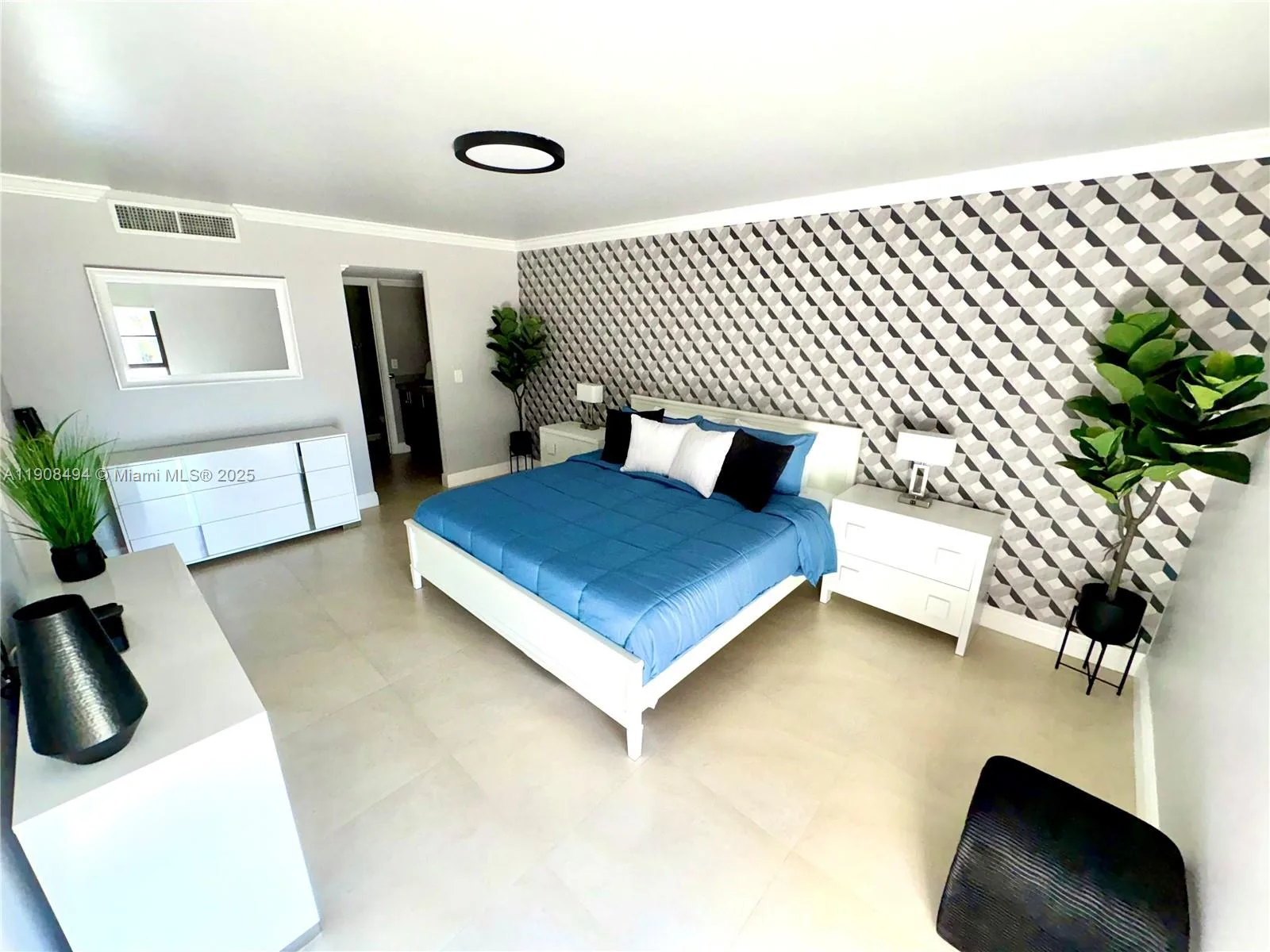 20500 W Country Club Dr # 501, Aventura, FL 33180 photo 8