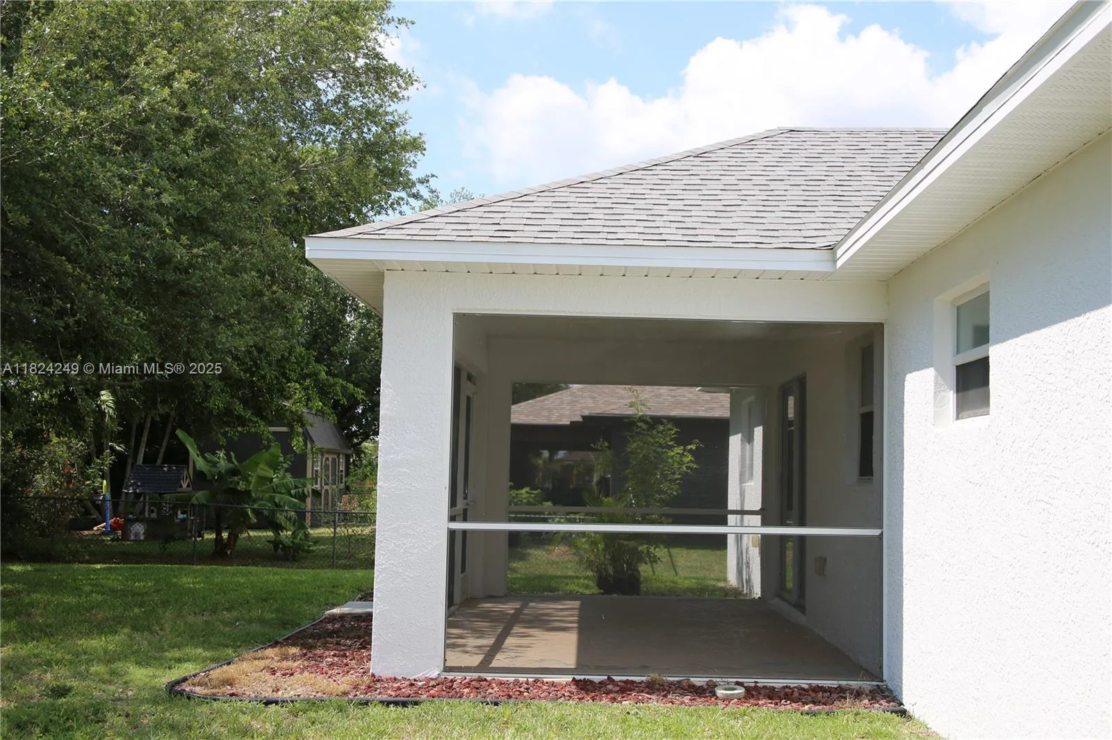 1716 NE 6TH PL, Cape Coral, FL 33909 photo 2