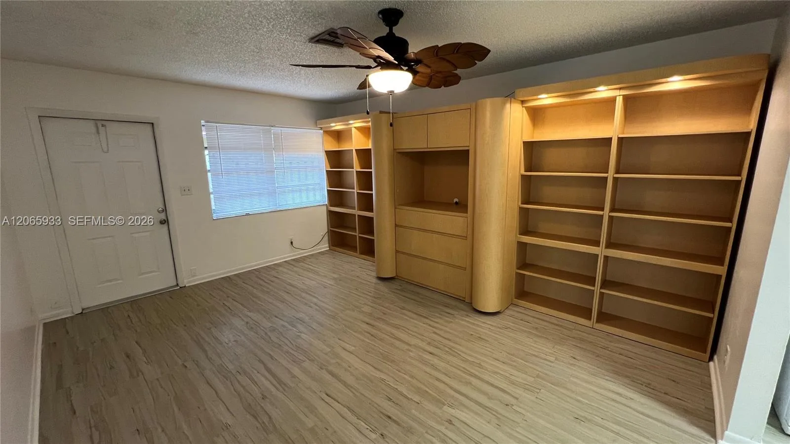 4235 SW 62nd Ave # W, Davie, FL 33314