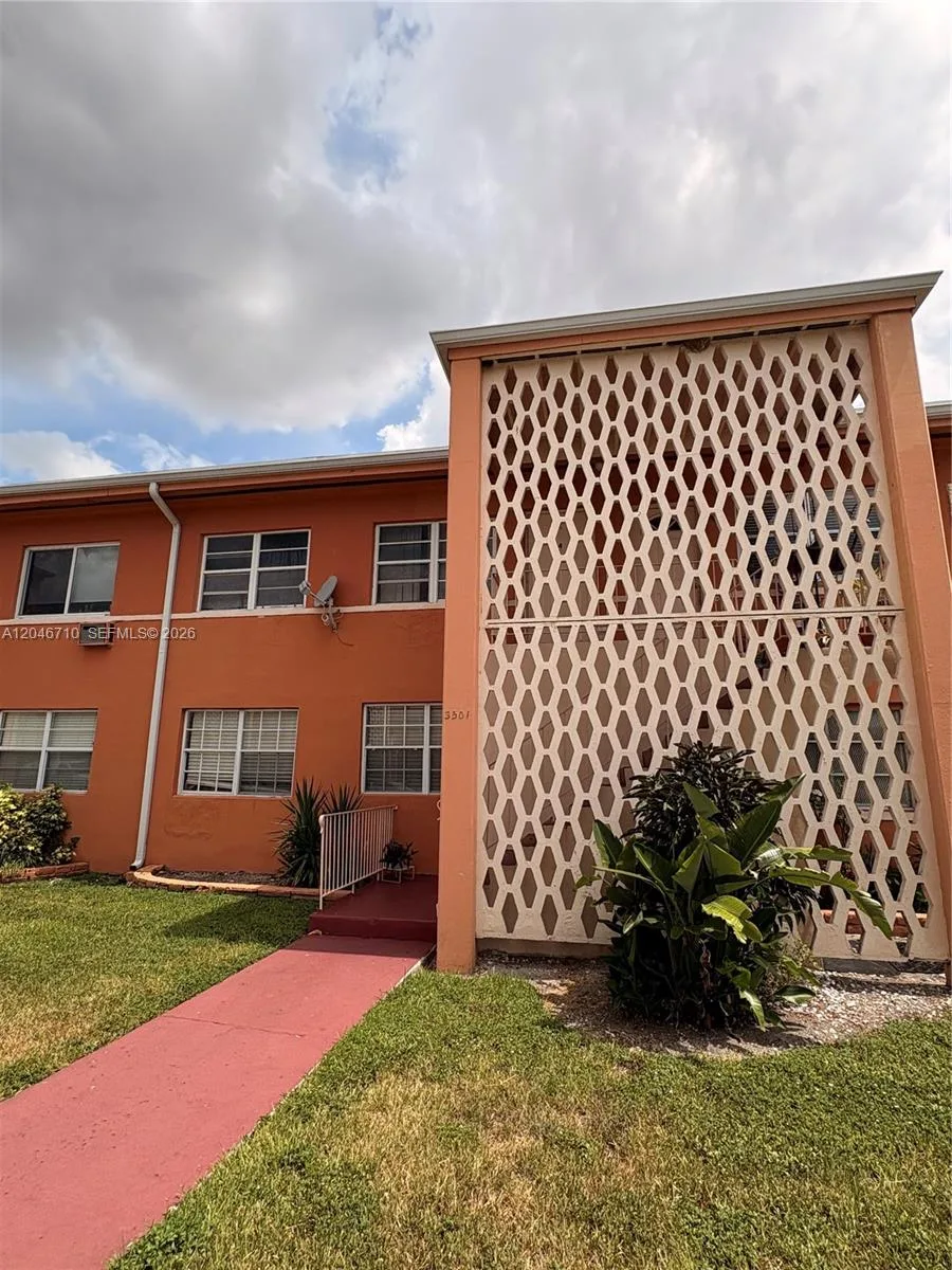 3501 SW 10th St # 1B, Miami, FL 33135 photo 2