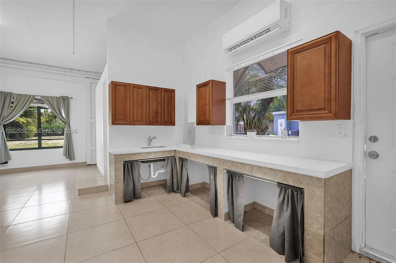 14500 NE 2nd Ave # 2, Miami, FL 33161