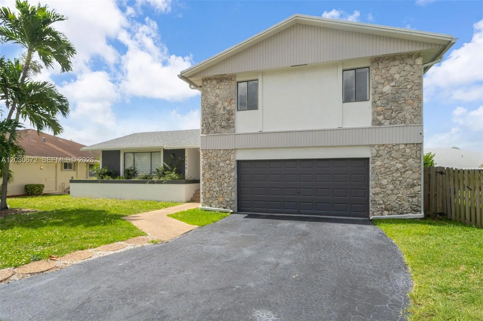 9340 NW 32nd St, Sunrise, FL 33351 photo 2