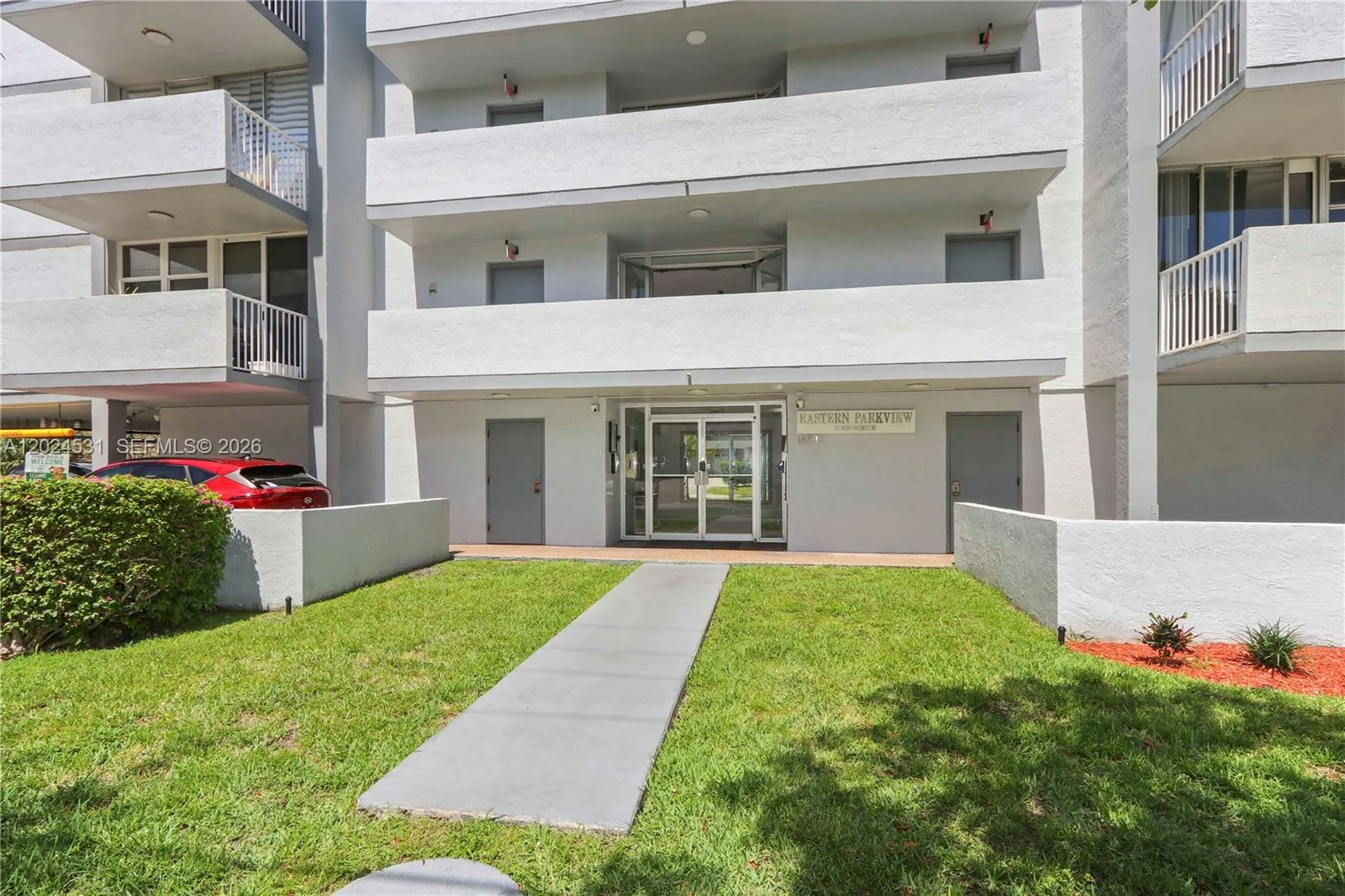 16518 NE 26th Ave # 405, North Miami Beach, FL 33160