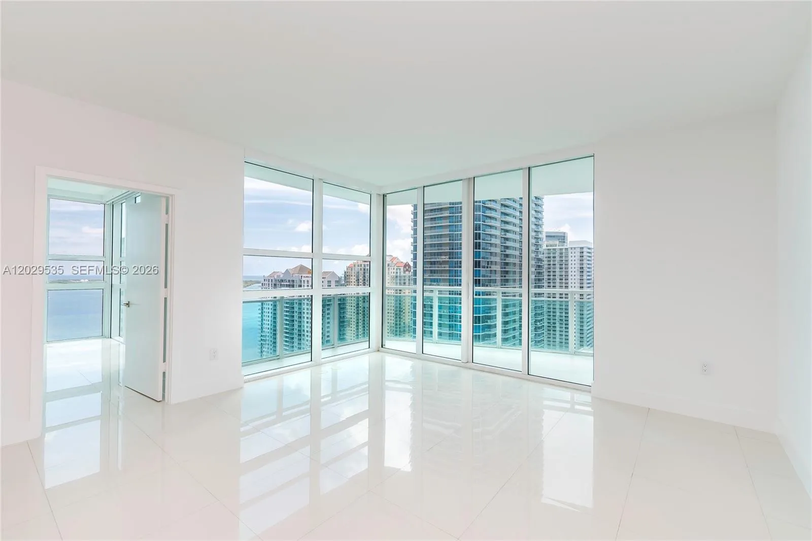 951 Brickell Ave # 3210, Miami, FL 33131 photo 5