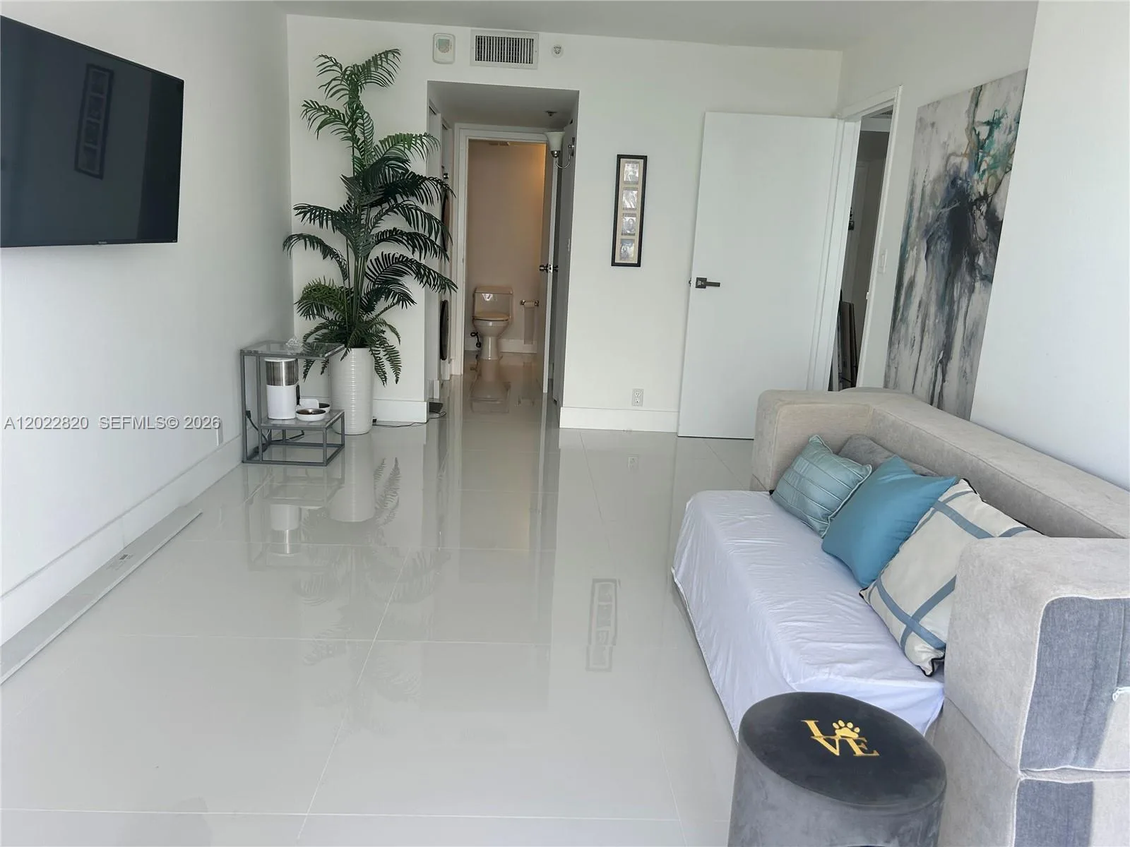 7601 E Treasure Dr # 2012, North Bay Village, FL 33141 photo 3