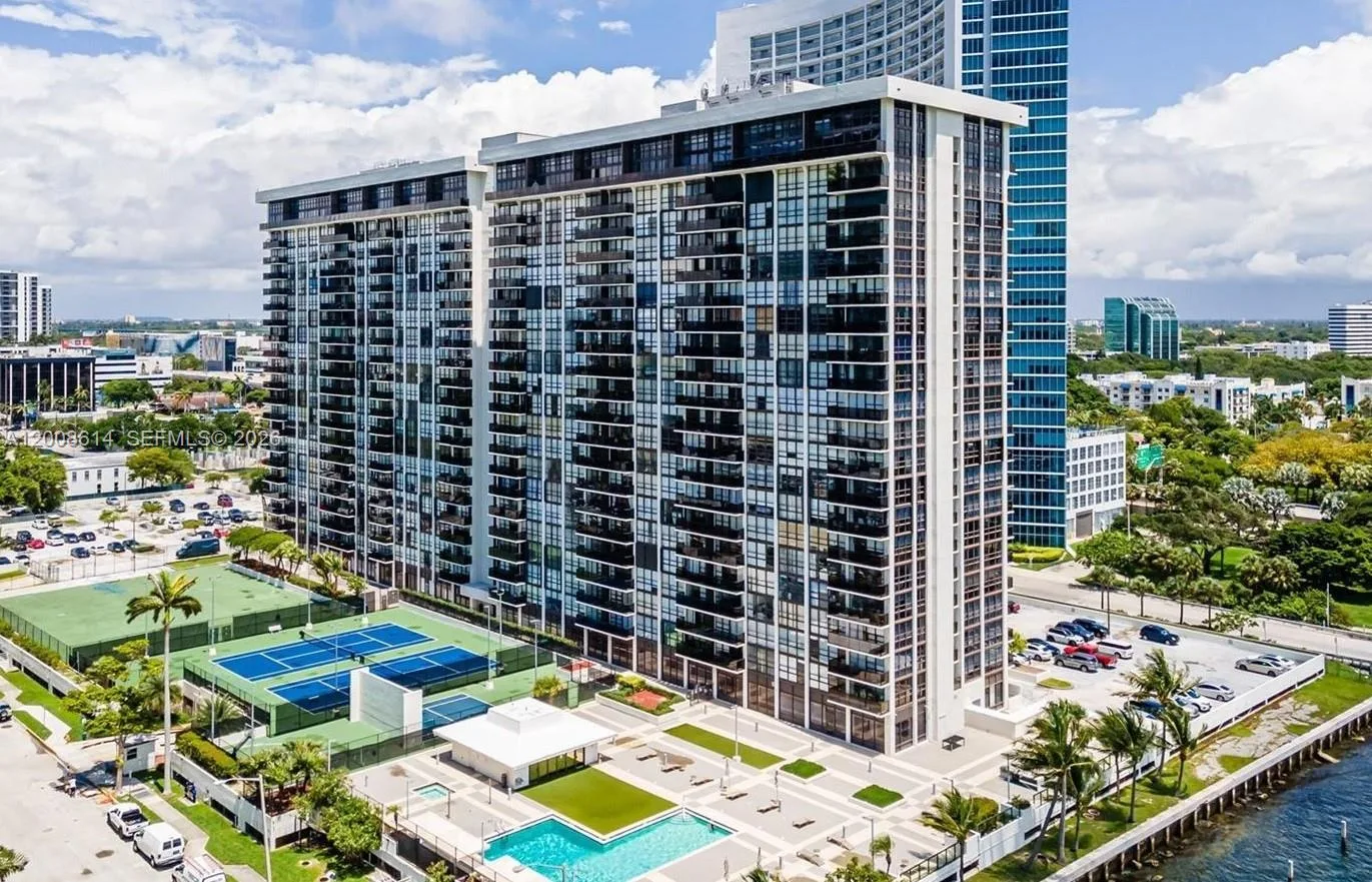 600 NE 36th St # 801, Miami, FL 33137