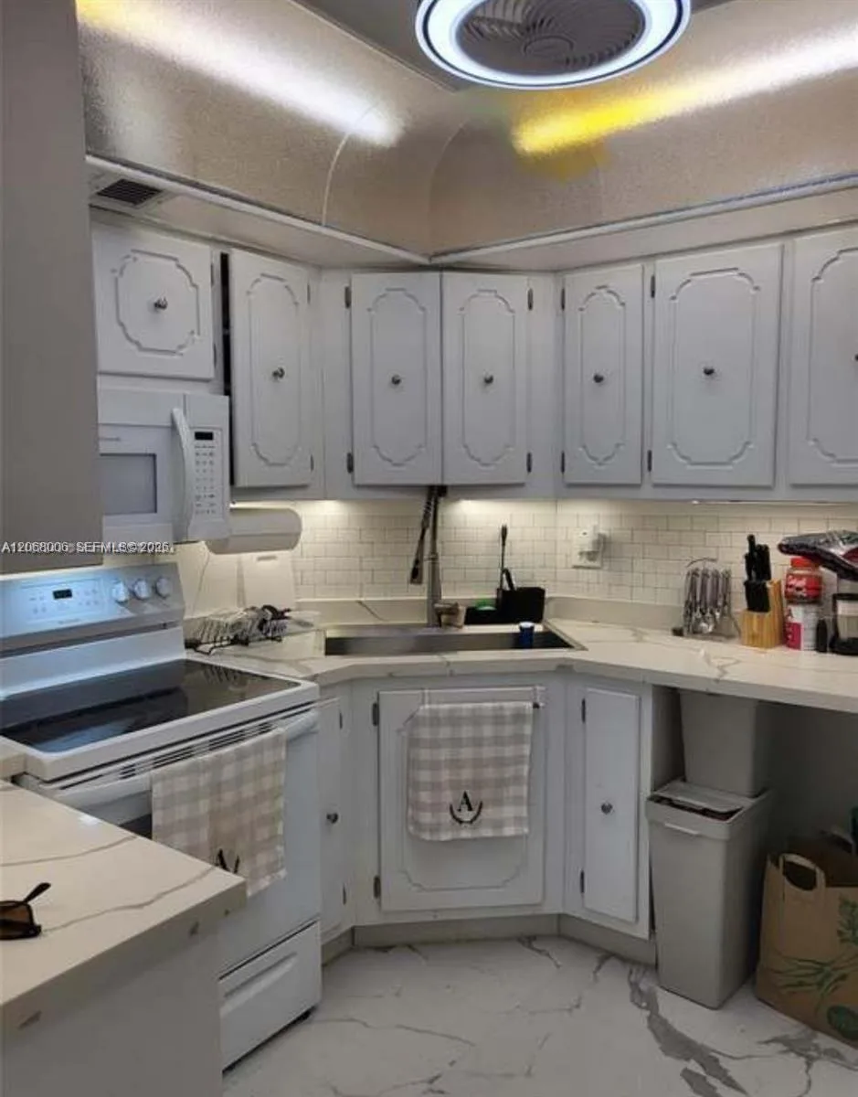 3301 Spanish Moss Ter # 404, Lauderhill, FL 33319 photo 8