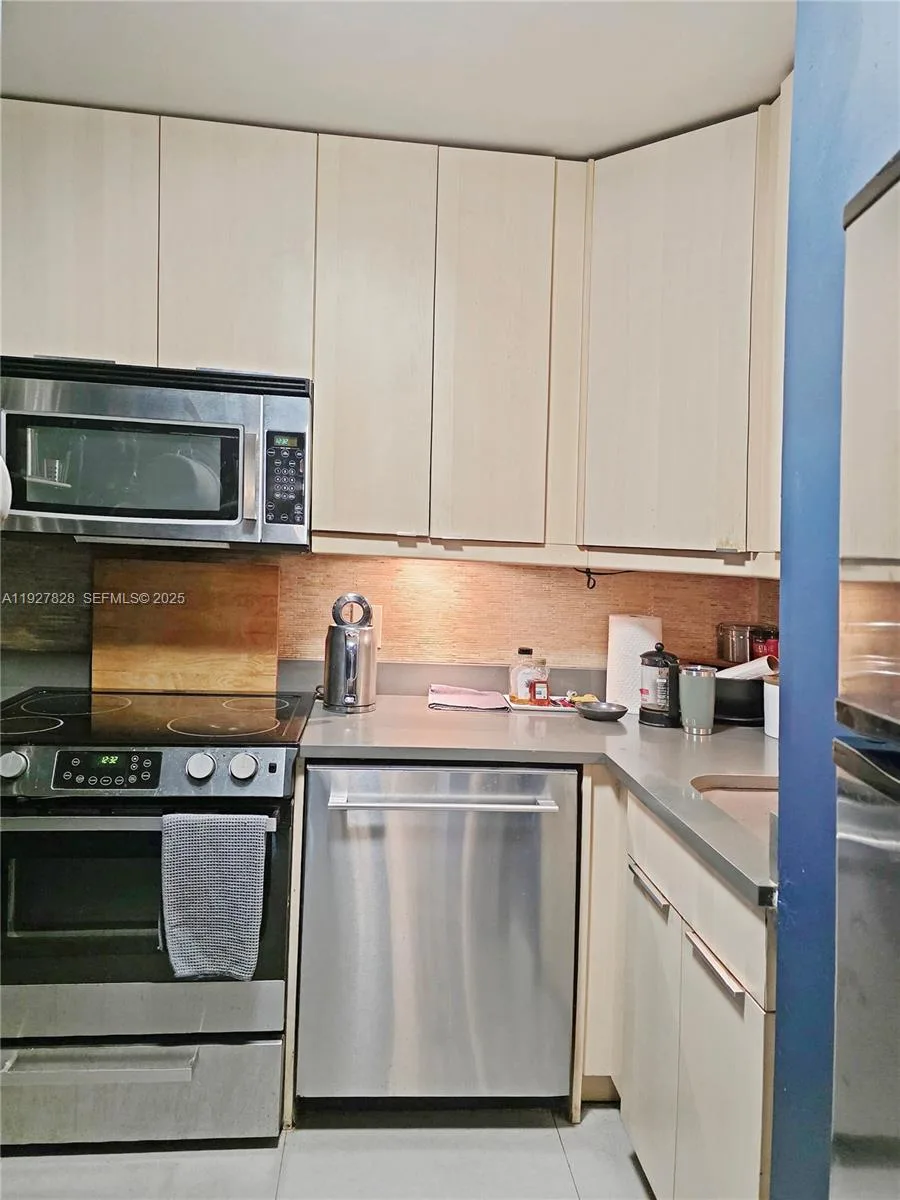 800 West Ave # 524, Miami Beach, FL 33139 photo 4