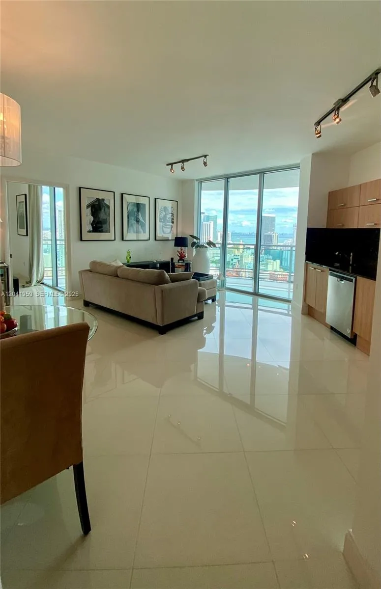 350 S Miami Ave # 3813, Miami, FL 33130