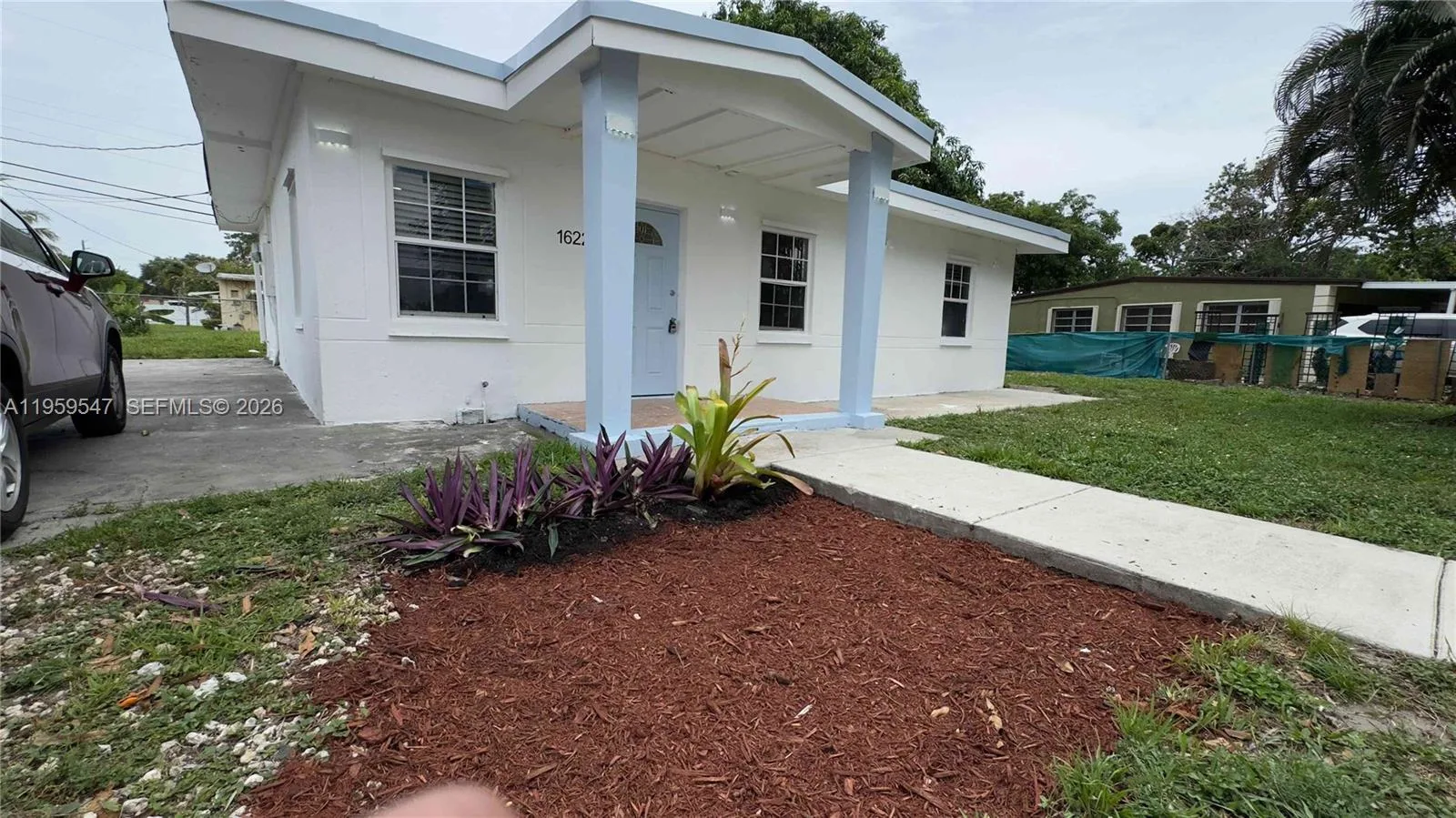 16221 E Bunche Park Dr, Miami Gardens, FL 33054