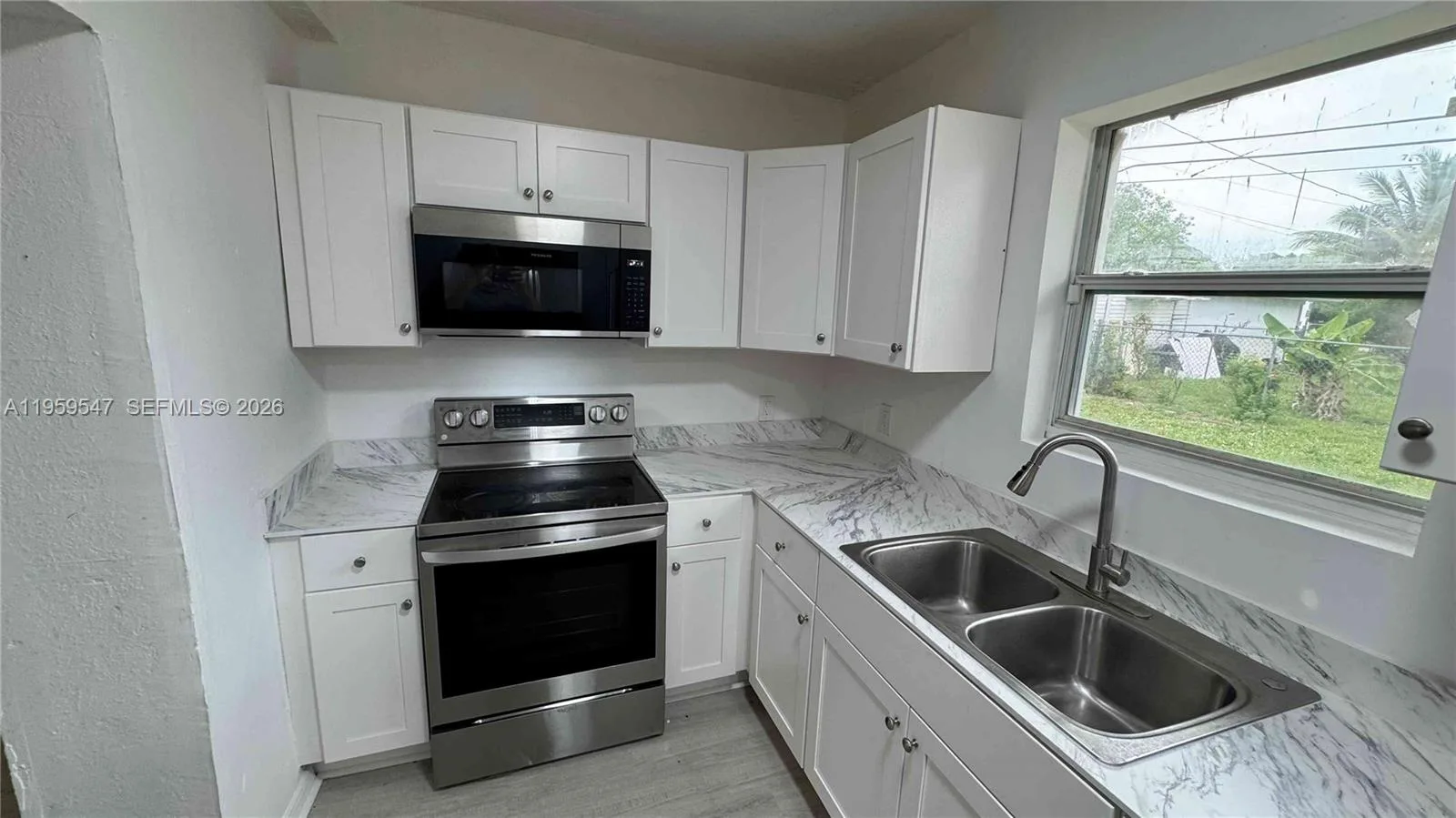 16221 E Bunche Park Dr, Miami Gardens, FL 33054 photo 6