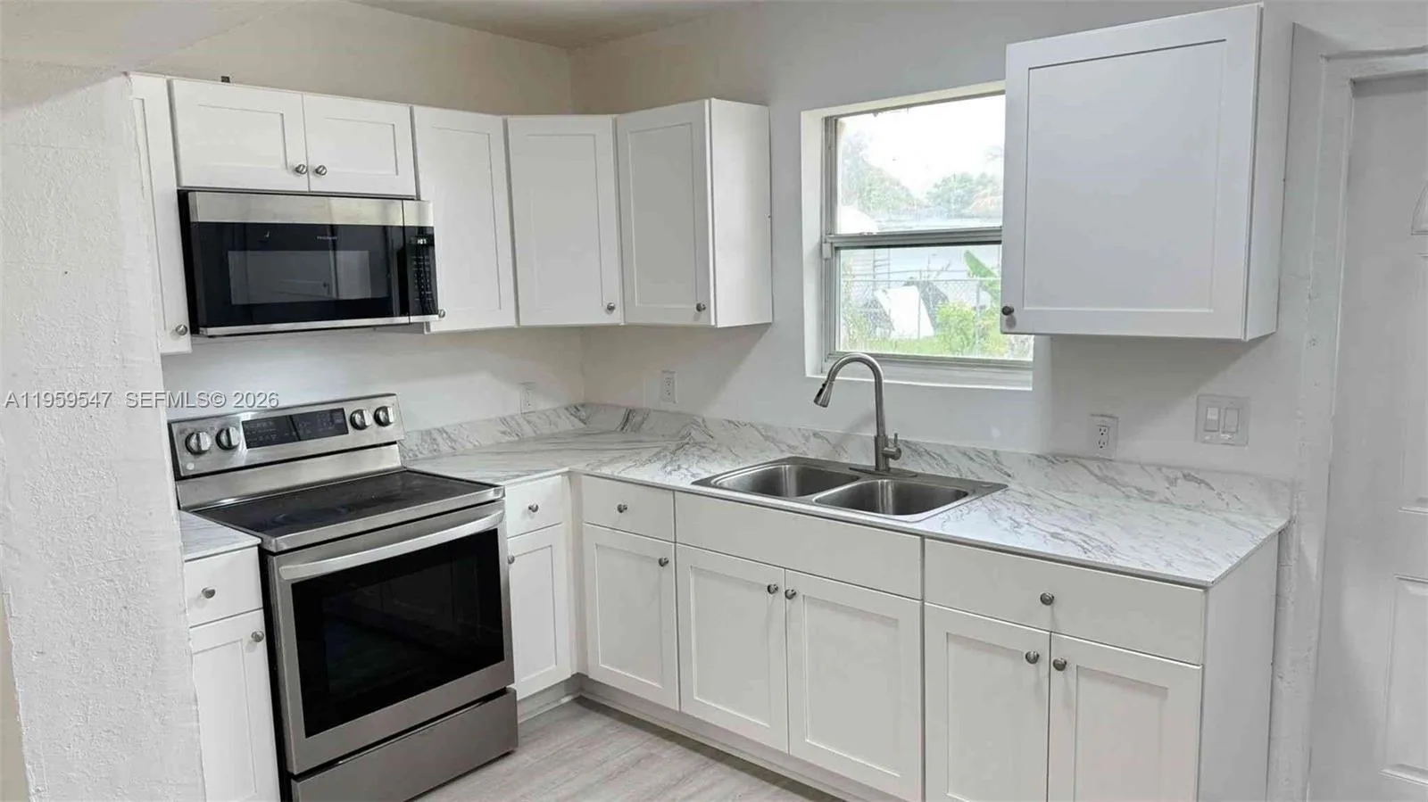 16221 E Bunche Park Dr, Miami Gardens, FL 33054 photo 7