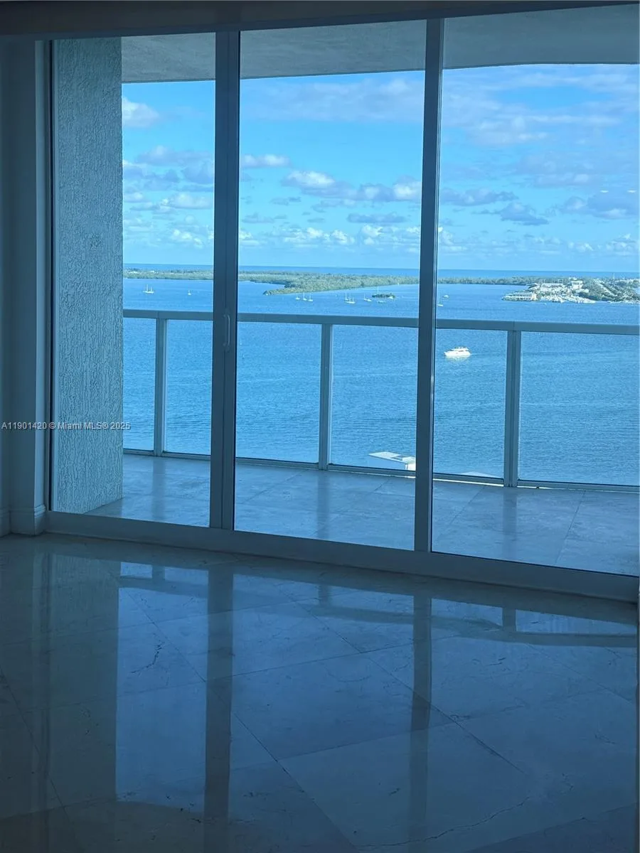 218 SE 14th St # 2203, Miami, FL 33131