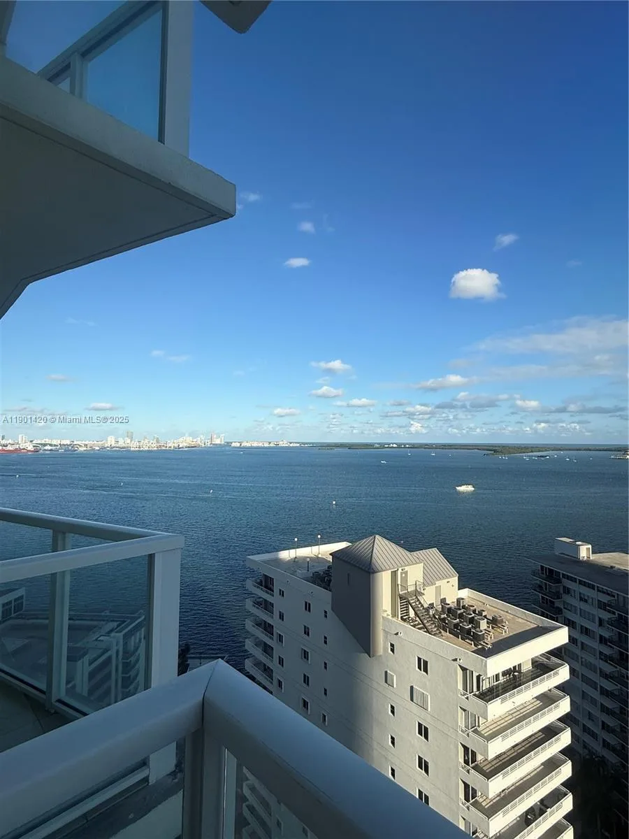 218 SE 14th St # 2203, Miami, FL 33131 photo 6