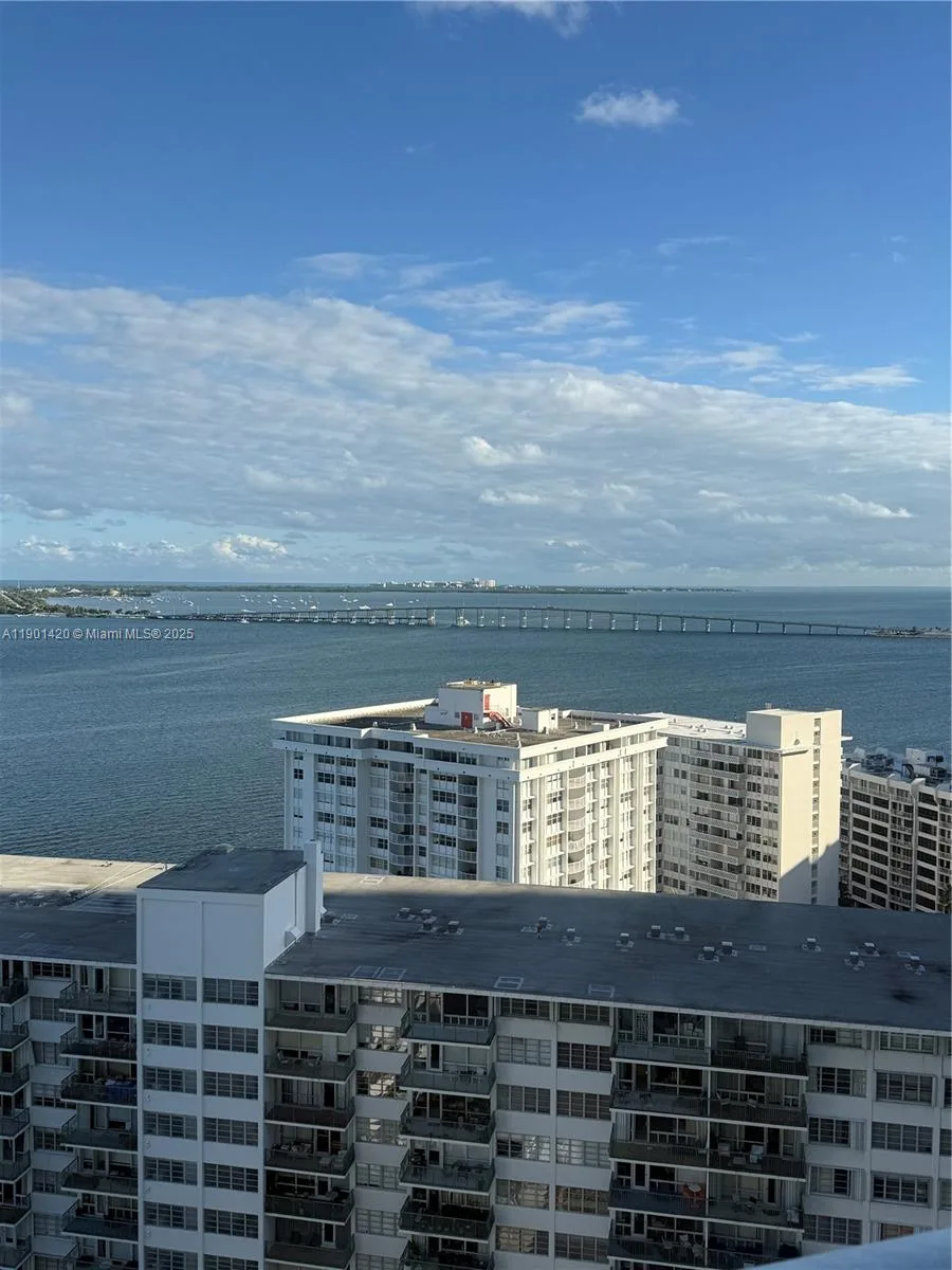 218 SE 14th St # 2203, Miami, FL 33131 photo 7