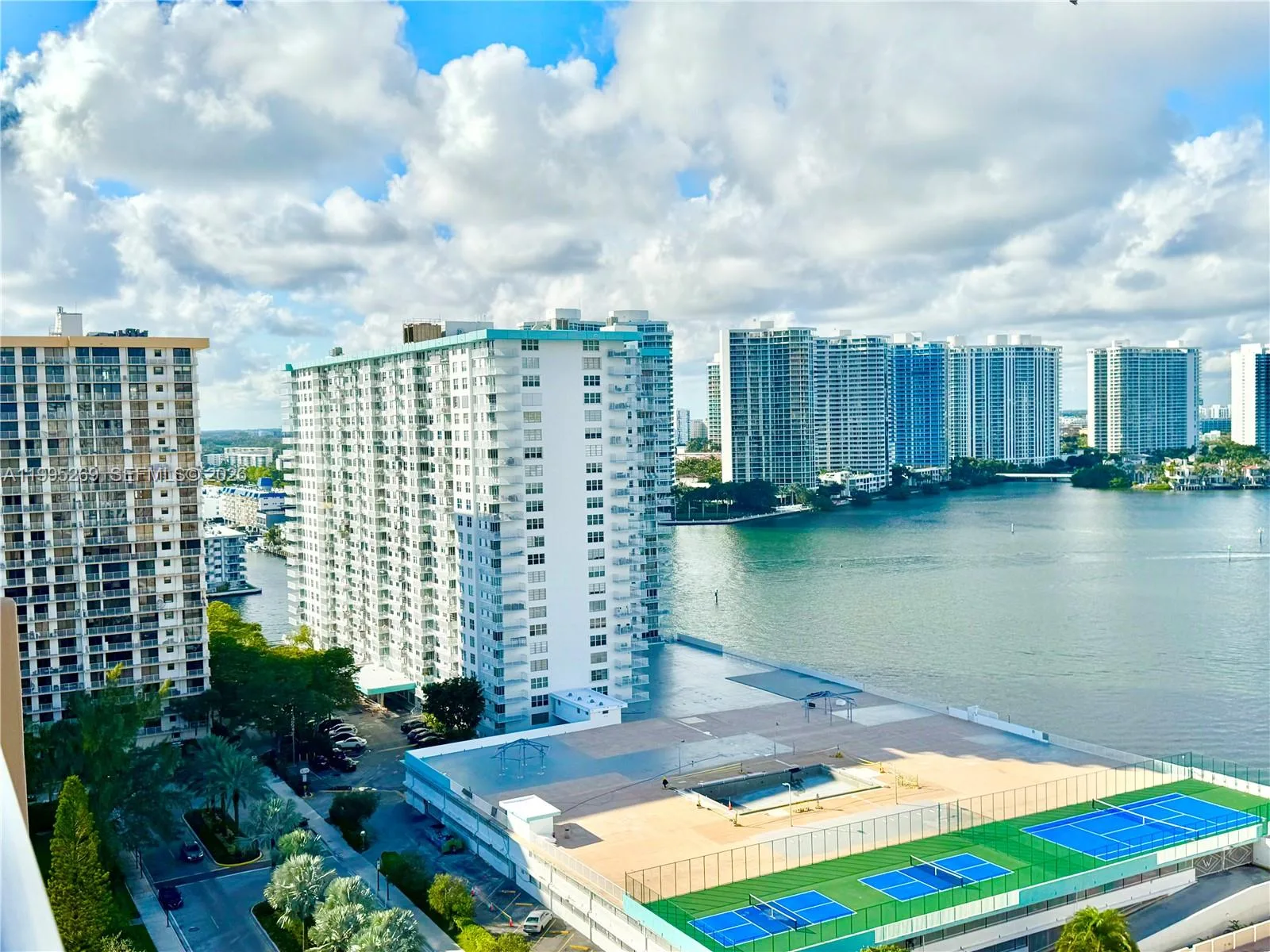 250 174th St # 1912, Sunny Isles Beach, FL 33160 photo 2