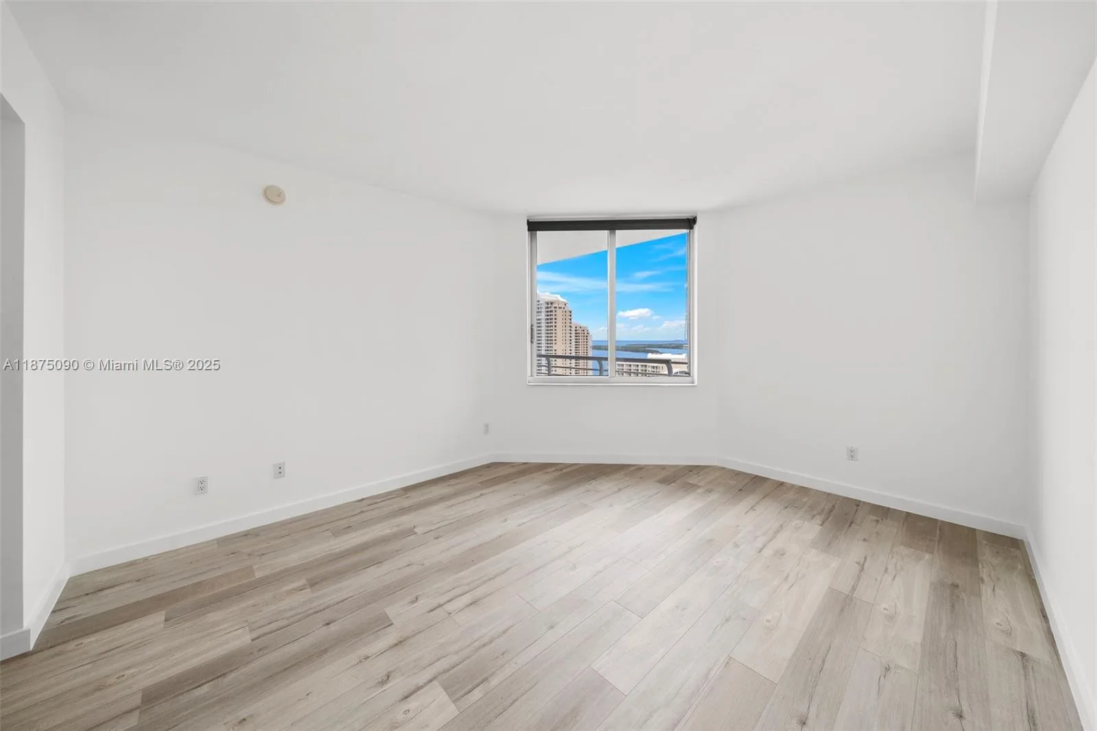 325 S Biscayne Blvd # 3819, Miami, FL 33131 photo 13