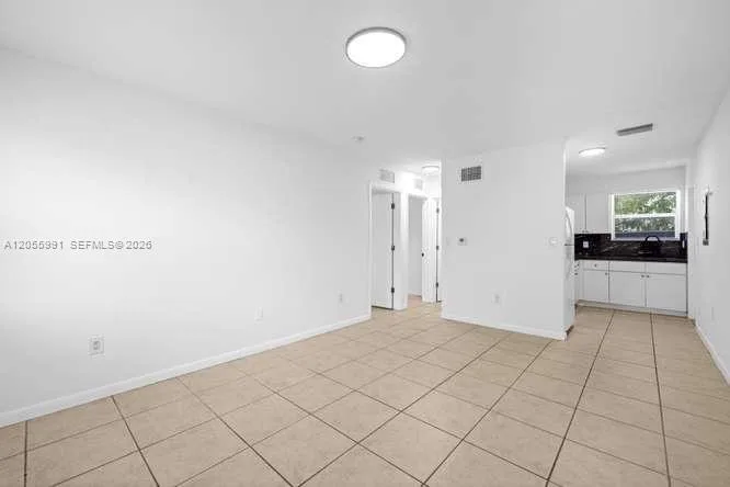 573 NE 82nd St # 5, Miami, FL 33138 photo 4