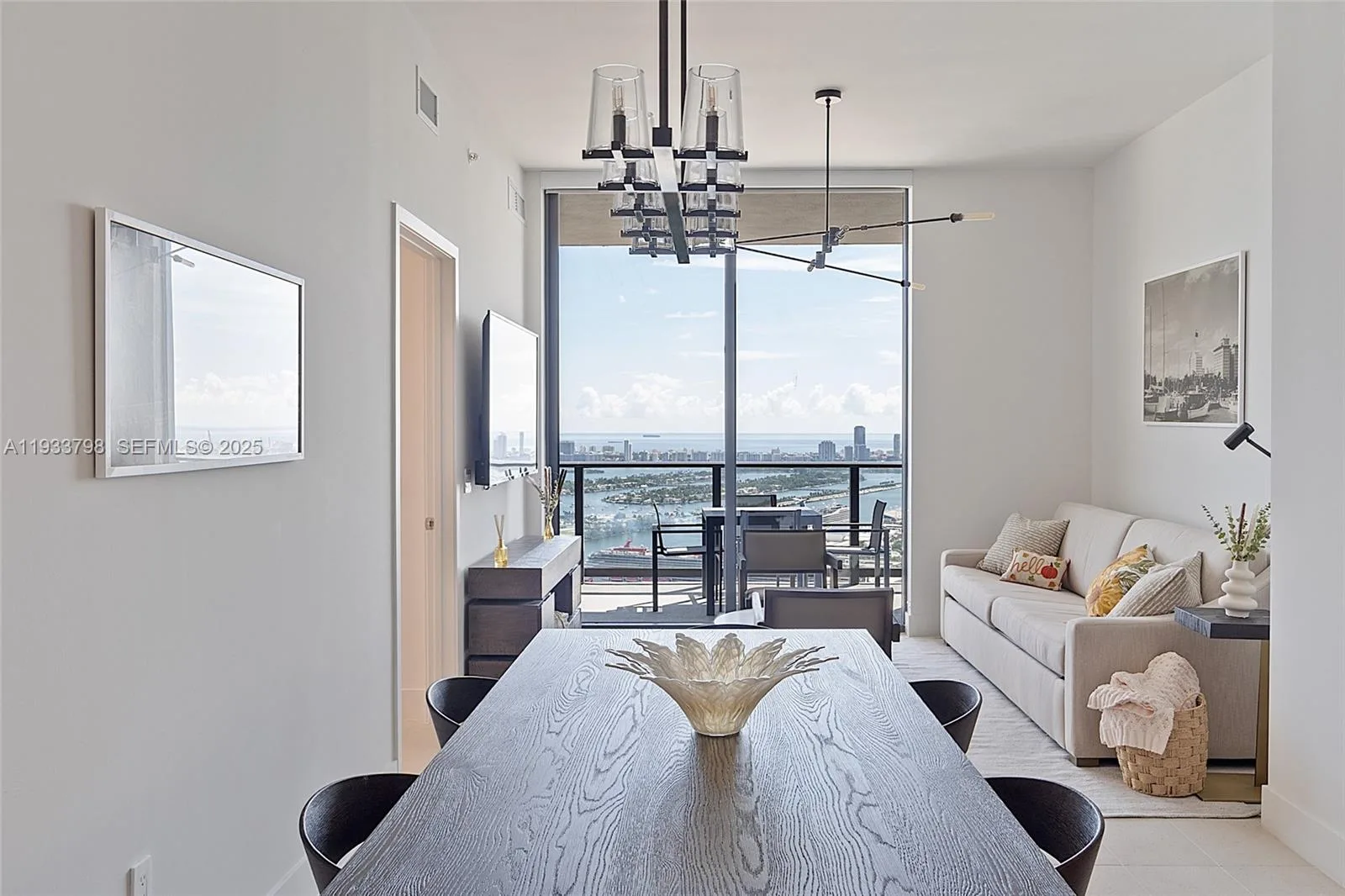 159 NE 6th St # 5015, Miami, FL 33132 photo 5
