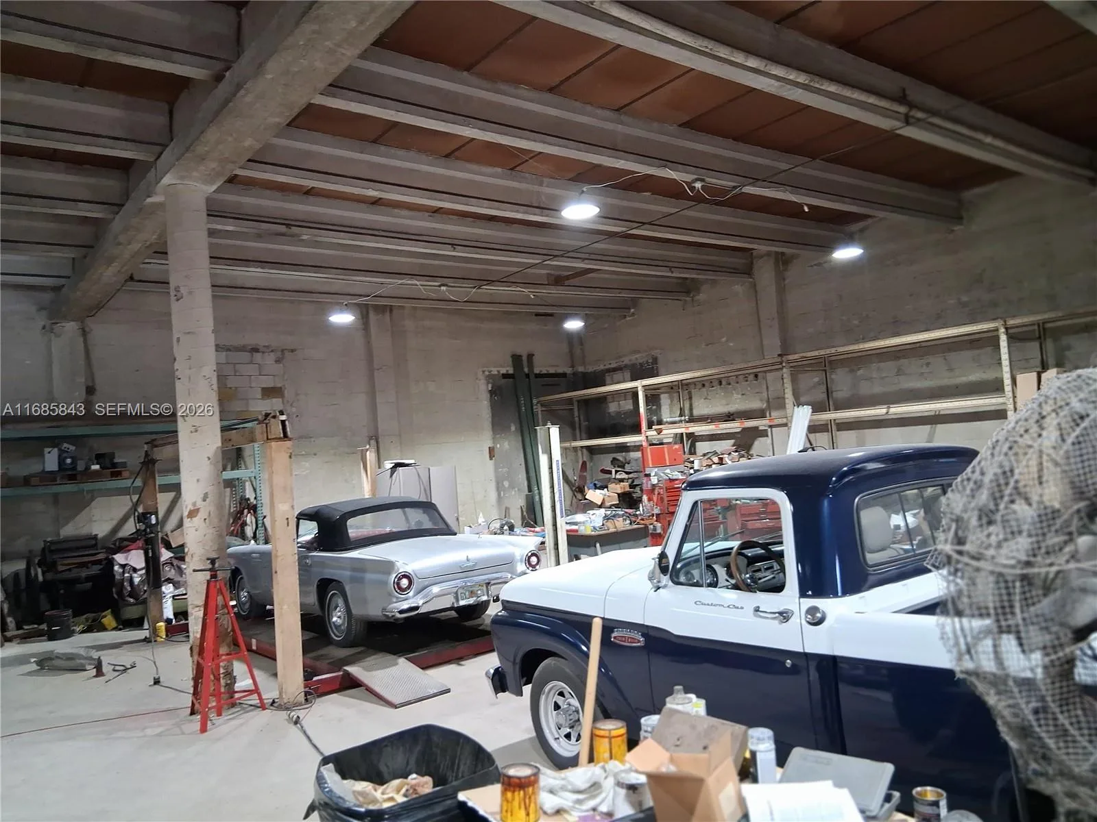 Listing photo 3