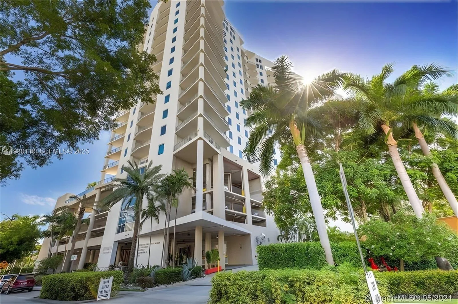 10 SW South River Dr # 608, Miami, FL 33130